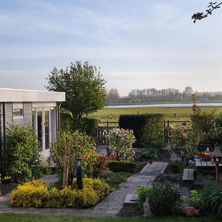 Cottage Geestmerambacht, Een Nieuw Vrijstaande Sfeervol En Landelijk Gelegen VakantiewoningKoedijk エクステリア 写真