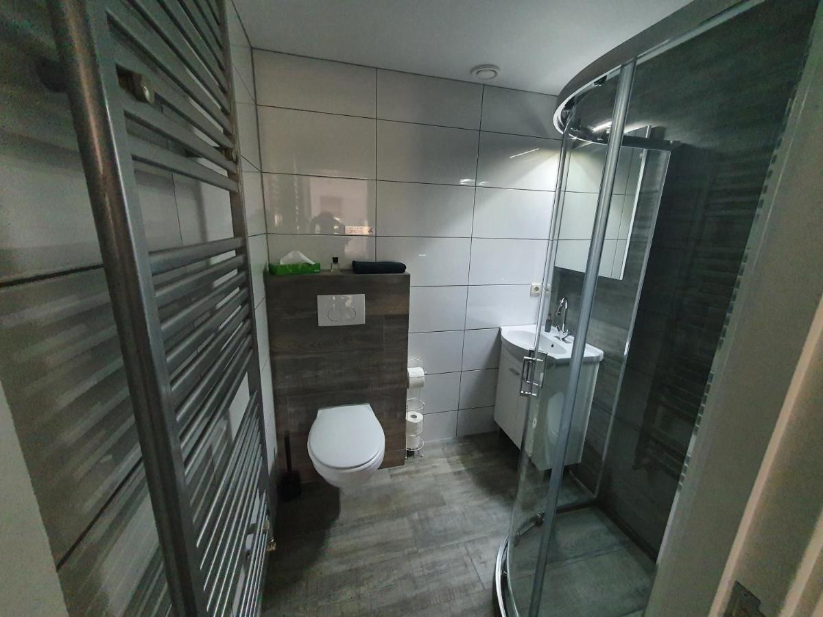 Cottage Geestmerambacht, Een Nieuw Vrijstaande Sfeervol En Landelijk Gelegen VakantiewoningKoedijk エクステリア 写真